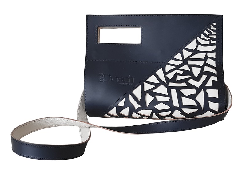 Marina Furin Berlin Künstlerin Designerin Lederskulpturen Taschen Accessoires Kunst Bags Jewelry Art Leathersculpture Purismums Cut Schwarz