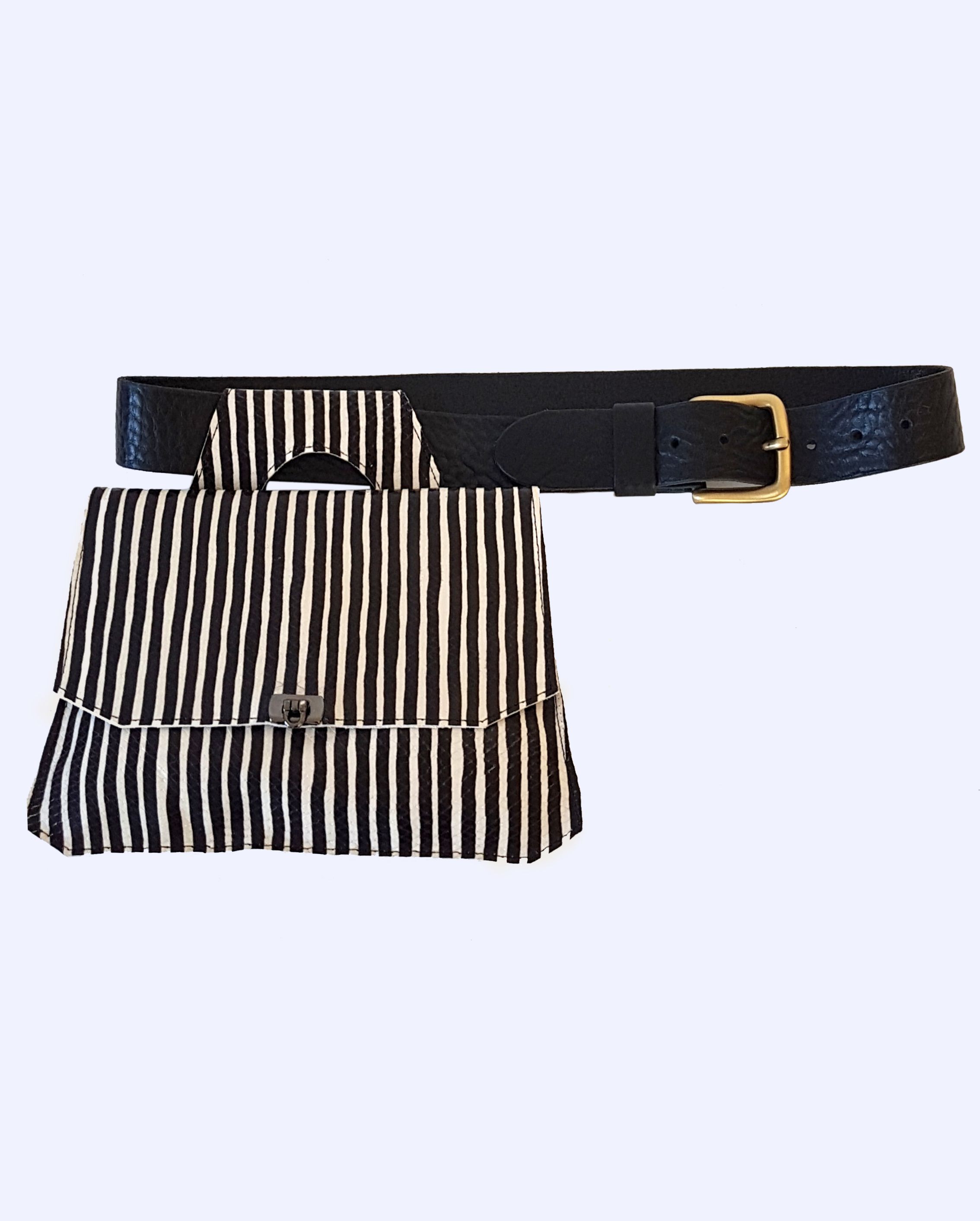 Marina Furin Berlin Künstlerin Designerin Lederskulpturen Taschen Accessoires Kunst Bags Jewelry Art Leathersculpture Belt Bag