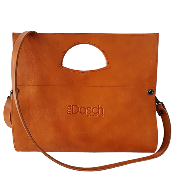 Marina Furin Berlin Künstlerin Designerin Lederskulpturen Taschen Accessoires Kunst Bags Jewelry Art Leathersculpture Purismus Braun