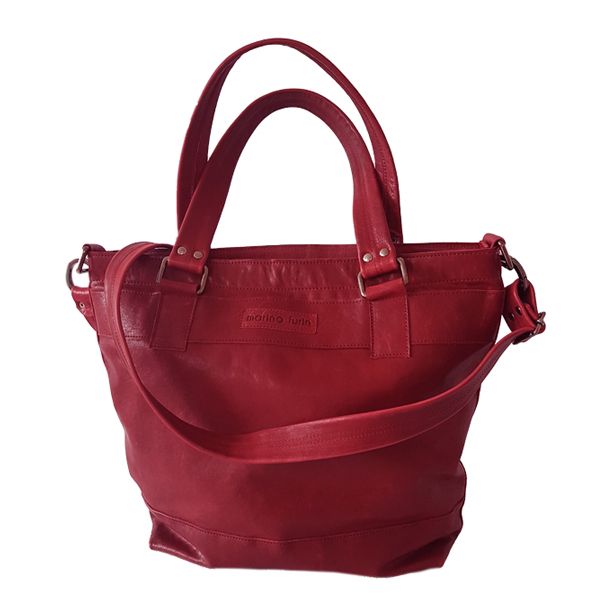 SMarina Furin Berlin Künstlerin Designerin Lederskulpturen Taschen Accessoires Kunst Bags Jewelry Art Leathersculpture hopper Himbeer