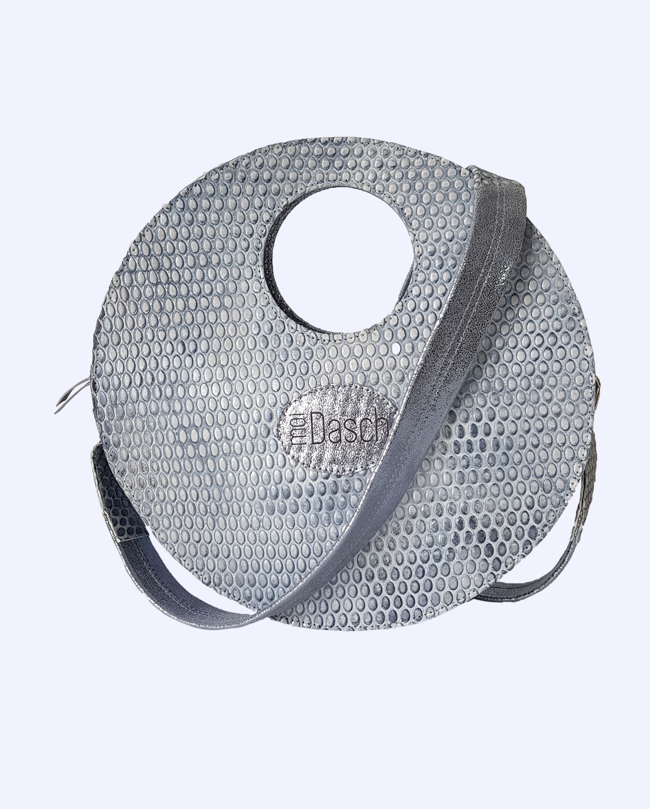 Marina Furin Berlin Künstlerin Designerin Lederskulpturen Taschen Accessoires Kunst Bags Jewelry Art Leathersculpture Cosmo Blue