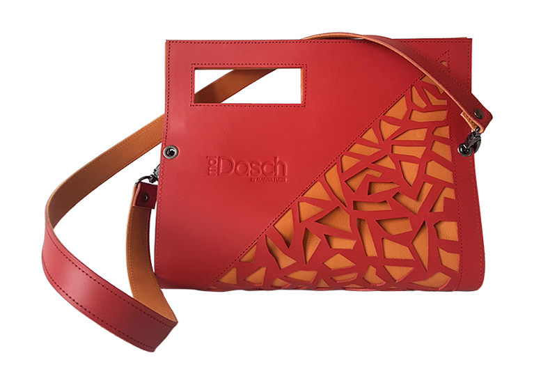 Marina Furin Berlin Künstlerin Designerin Lederskulpturen Taschen Accessoires Kunst Bags Jewelry Art Leathersculpture Ourismus Cut Rot Braun