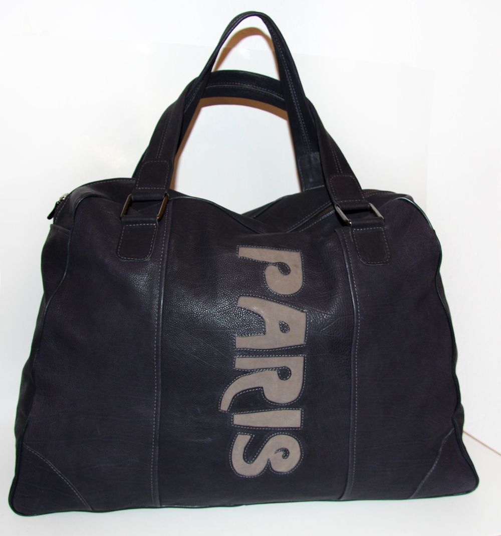 Marina Furin Berlin Künstlerin Designerin Lederskulpturen Taschen Accessoires Kunst Bags Jewelry Art Leathersculpture Weekender